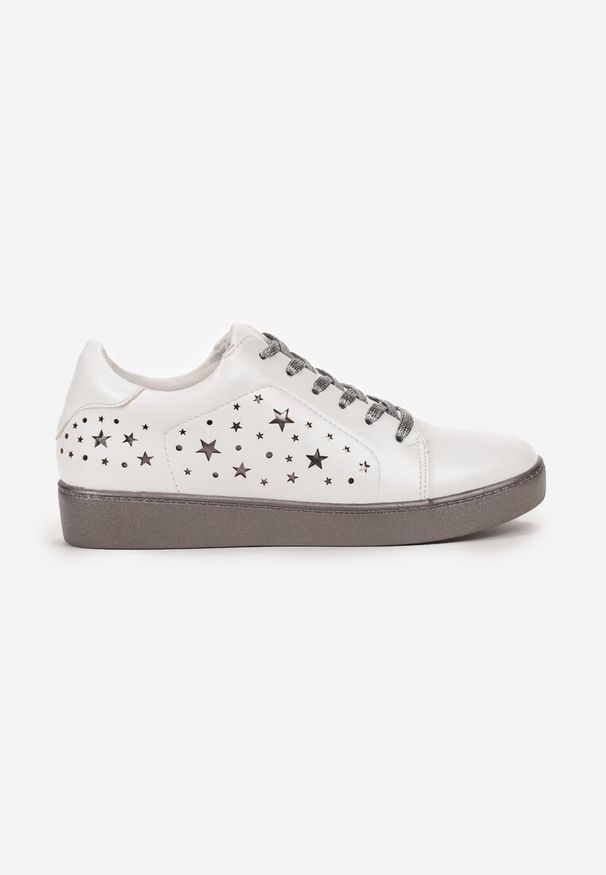Renee - Srebrne Sneakersy z Ozdobnymi Gwiazdkami i Sznurówkami z Błyszczącą Nitką Aliaha. Kolor: srebrny