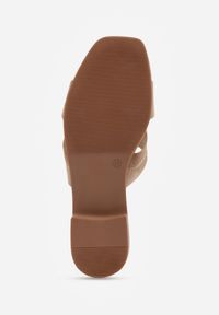 Renee - Beżowe Klapki VICES na Niskim Obcasie z Paskiem z Wycięciami Ateriko. Kolor: beżowy. Materiał: jeans. Obcas: na obcasie. Styl: klasyczny, elegancki. Wysokość obcasa: niski #9