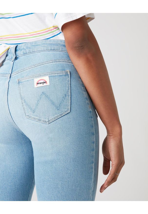 Wrangler - SPODNIE DAMSKIE WRANGLER FLARE CLEAR BLUE W233ZH280 112127861
