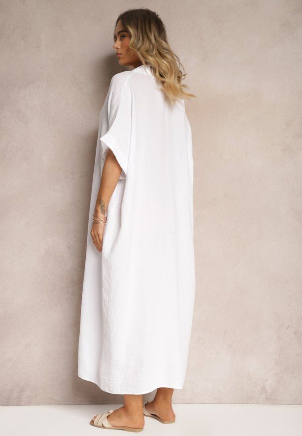 Renee - Biała Muślinowa Sukienka z Bawełny o Pudełkowym Kroju Vimaristta. Typ kołnierza: dekolt w kształcie V. Kolor: biały. Materiał: bawełna. Długość rękawa: krótki rękaw. Styl: elegancki