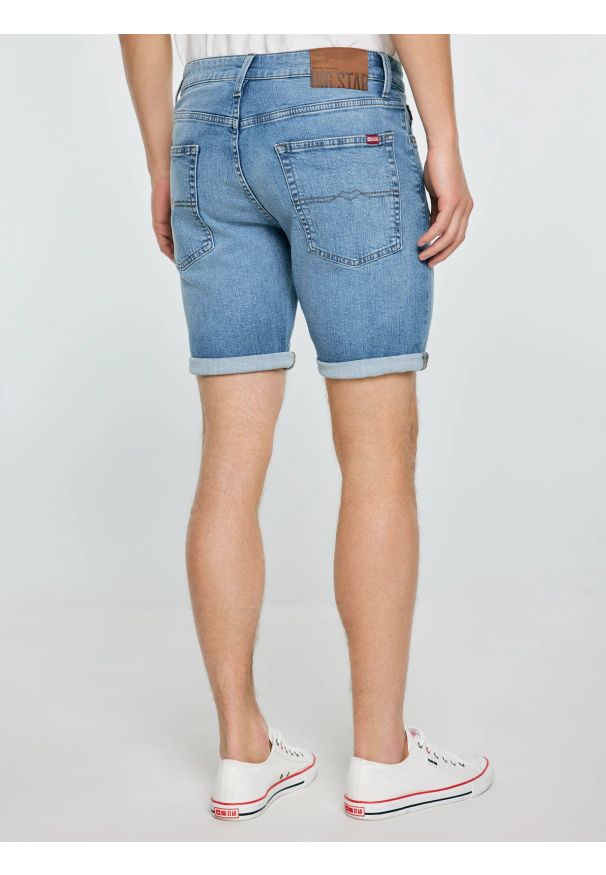 Big-Star - Szorty męskie jeansowe niebieskie Aden 268. Okazja: na co dzień. Kolor: niebieski. Materiał: jeans. Styl: casual, sportowy