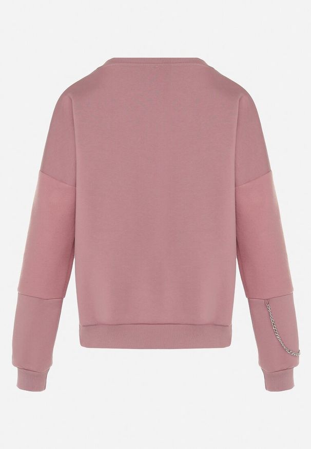 Born2be - Ciemnoróżowa Bluza z Ozdobnym Łańcuszkiem Letonia. Typ kołnierza: bez kaptura. Kolor: różowy. Materiał: bawełna, tkanina. Wzór: aplikacja