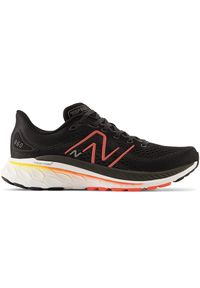 Buty męskie New Balance Fresh Foam 860 v13 M860D13 – czarne. Kolor: czarny. Materiał: guma, syntetyk, materiał. Szerokość cholewki: normalna. Sport: fitness