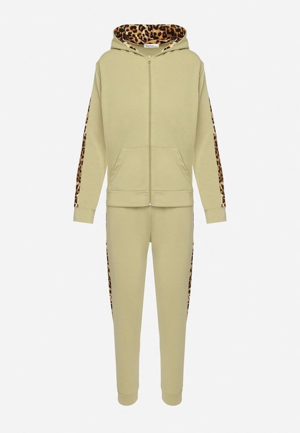 Born2be - Zielony Komplet Dresowy Bluza i Spodnie ze Zdobieniami w Panterkę Solhiris. Kolor: zielony. Materiał: dresówka. Wzór: aplikacja, motyw zwierzęcy