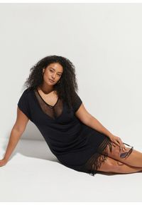 bonprix - Prześwitująca sukienka plażowa z wiskozy. Okazja: na plażę. Kolor: czarny. Materiał: wiskoza #2