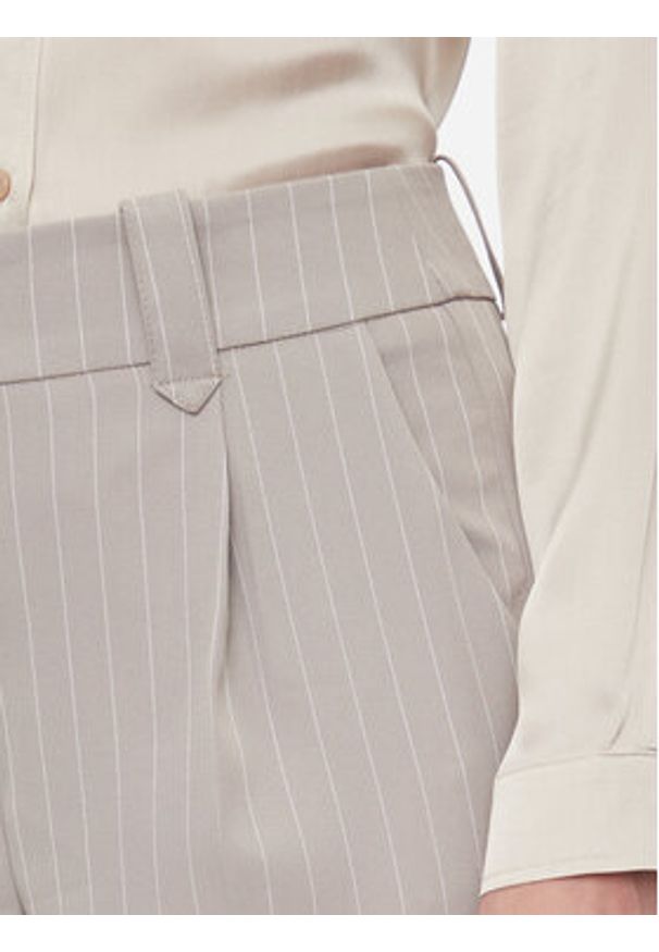 Vero Moda Chinosy Wendy 10301440 Szary Tapered Fit. Kolor: szary. Materiał: syntetyk