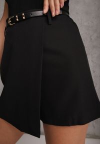 Renee - Czarne Spódnico-Szorty w Eleganckim Stylu z Wąskim Paskiem z Klamrą Ynislia. Kolor: czarny. Styl: elegancki #3