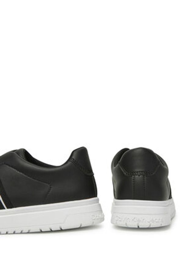 Calvin Klein Jeans Sneakersy V3X9-82087-1355999 Biały. Kolor: biały. Materiał: skóra