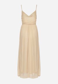 Born2be - Beżowa Sukienka Koktajlowa z Tiulową Siateczką Devinae. Okazja: na imprezę, na co dzień. Typ kołnierza: dekolt w kształcie V. Kolor: beżowy. Materiał: tiul. Długość rękawa: na ramiączkach. Sezon: lato. Styl: wizytowy #6