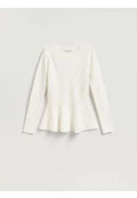 Reserved - Sweter z baskinką - kremowy. Kolor: kremowy. Materiał: wiskoza, dzianina #1