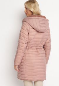 Born2be - Różowa Dwustronna Kurtka Pikowana ze Ściągaczem Nafis. Kolor: różowy. Materiał: futro #4