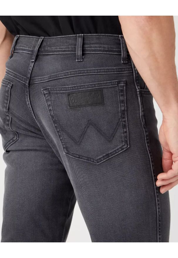 Wrangler - WRANGLER TEXAS SLIM MĘSKIE SPODNIE JEANSOWE JEANSY ASHES W12SBY43A 112328893