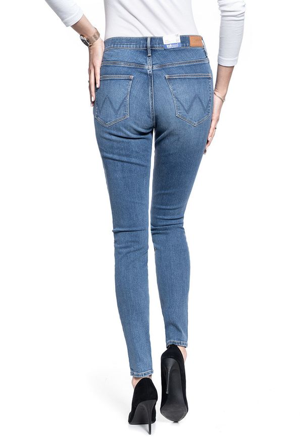 Wrangler - SPODNIE DAMSKIE WRANGLER SKINNY HIGH RISE WONDER BLUE W27HJR211 112128093