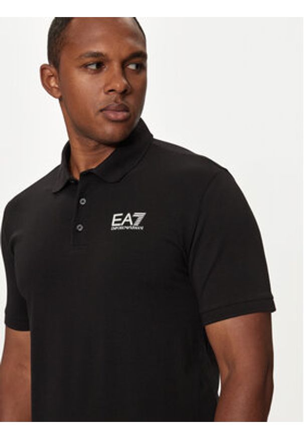 EA7 Emporio Armani Polo 6DPF16 PJVQZ 1200 Czarny Regular Fit. Typ kołnierza: polo. Kolor: czarny. Materiał: bawełna