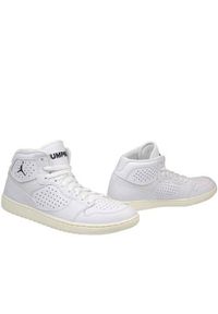 Buty do chodzenia męskie Nike Jordan Access. Zapięcie: sznurówki. Kolor: biały. Materiał: materiał. Szerokość cholewki: normalna. Sport: turystyka piesza