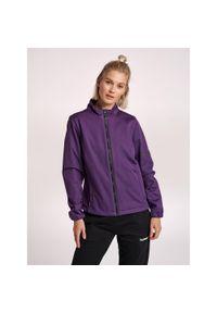 Kurtka damska Hummel North Softshell. Kolor: czarny, niebieski, wielokolorowy. Materiał: softshell. Sezon: jesień, zima. Sport: outdoor