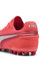 Puma - Buty piłkarskie KING ULTIMATE MG PUMA Glowing Red White Fire. Kolor: czerwony, biały, wielokolorowy. Szerokość cholewki: normalna. Sport: piłka nożna