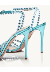 AQUAZZURA - Niebieskie sandały na szpilce z kryształami Tequila. Zapięcie: pasek. Kolor: niebieski. Wzór: aplikacja. Obcas: na szpilce. Wysokość obcasa: średni #6