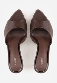 Born2be - Brązowe Eleganckie Klapki VICES na Szpilce Twinkle. Okazja: na imprezę, do pracy, na co dzień. Kolor: brązowy. Obcas: na szpilce. Styl: elegancki #7