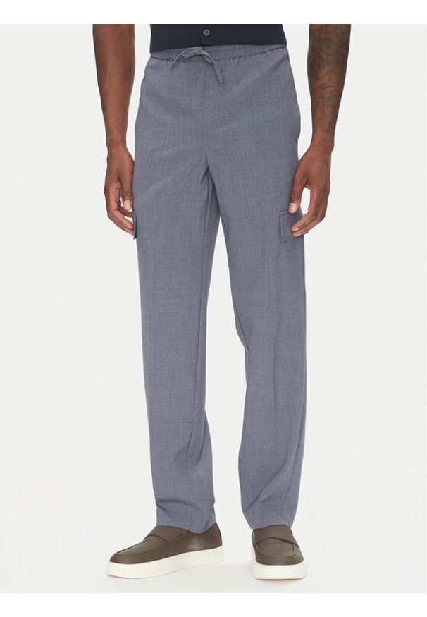 Lindbergh Spodnie materiałowe 30-01112A Niebieski Relaxed Fit. Kolor: niebieski. Materiał: wiskoza