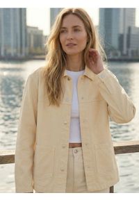 Sinsay - Jeansowa krótka katana - kremowy. Kolor: kremowy. Materiał: jeans. Długość: krótkie #1