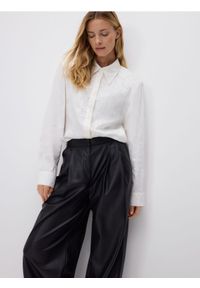 Reserved - Spodnie z imitacji skóry - czarny. Kolor: czarny. Materiał: skóra #1