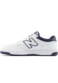 Buty unisex New Balance BB480LWN – białe. Okazja: na co dzień. Kolor: biały. Materiał: skóra, dresówka, materiał. Szerokość cholewki: normalna. Sport: turystyka piesza #2