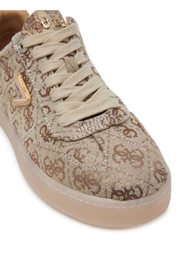 Guess Sneakersy FLJJZ2 FAL12 Złoty. Kolor: złoty. Materiał: materiał