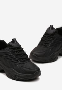 Born2be - Czarne Sneakersy na Grubej Nieregularnej Podeszwie z Przeszyciami Hatila. Kolor: czarny