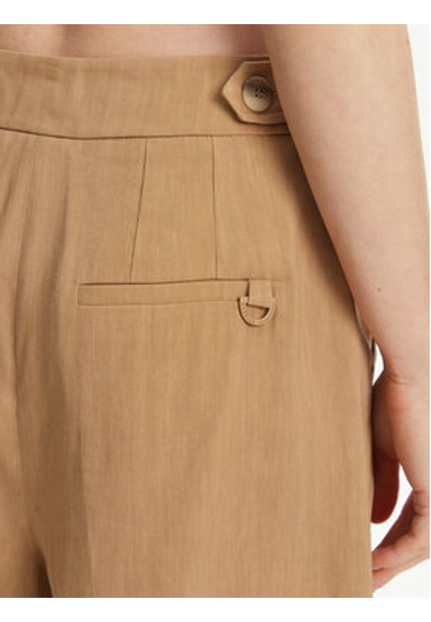 Marella Bermudy Sagitta 2513141015 Beżowy Relaxed Fit. Kolor: beżowy. Materiał: len