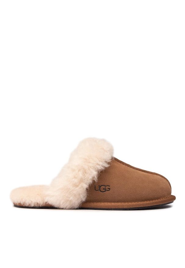 Ugg Kapcie W Scuffette II 1106872 Brązowy. Kolor: brązowy. Materiał: skóra, zamsz