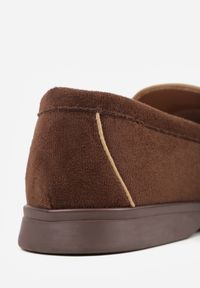 Renee - Brązowe Mokasyny VICES z Imitacji Zamszu z Wkładką ze Skóry Naturalnej Dispova. Okazja: na co dzień. Kolor: brązowy. Materiał: zamsz, skóra. Styl: casual, elegancki #3