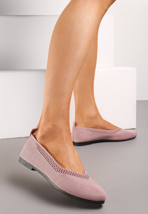 Renee - Różowe Płaskie Balerinki Plecione z Ozdobnymi Wycięciami Daniya. Kolor: różowy. Wzór: ażurowy. Sezon: lato