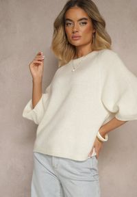 Renee - Jasnobeżowy Sweter z Rękawami 3/4 z Wełną Dannalin. Okazja: na co dzień, na spotkanie biznesowe. Typ kołnierza: dekolt w łódkę. Kolor: beżowy. Materiał: wełna. Długość rękawa: krótki rękaw. Długość: krótkie. Sezon: wiosna. Styl: biznesowy, klasyczny, elegancki, casual