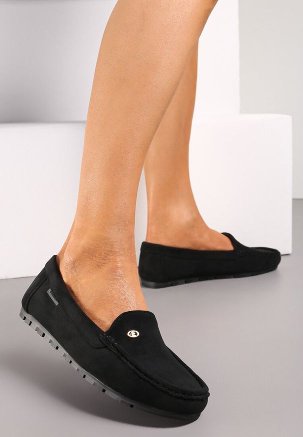 Renee - Czarne Klasyczne Mokasyny z Ekozamszu z Wkładką ze Skóry Naturalnej Nemese. Kolor: czarny. Materiał: skóra. Obcas: na płaskiej podeszwie. Styl: klasyczny