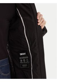DKNY Płaszcz zimowy DLEMPP55 Czarny Regular Fit. Kolor: czarny. Materiał: syntetyk. Sezon: zima #6