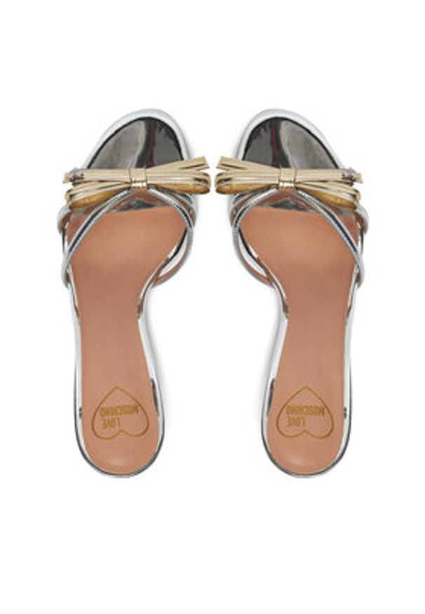Love Moschino - LOVE MOSCHINO Klapki JA28036G1MJE190A Srebrny. Kolor: srebrny. Materiał: skóra