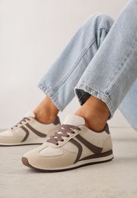 Born2be - Beżowe Sneakersy Sportowe z Imitacji Zamszu z Geometrycznymi Wstawkami Shanoom. Okazja: na co dzień. Zapięcie: sznurówki. Kolor: beżowy. Materiał: zamsz. Wzór: geometria #1