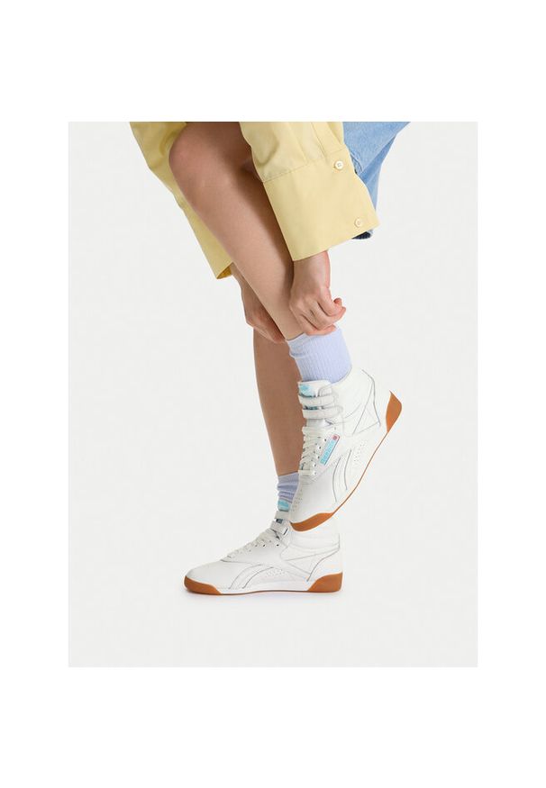 Sneakersy Reebok. Kolor: biały