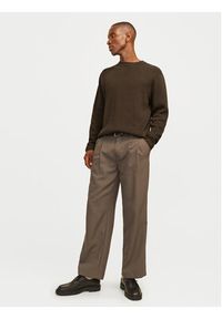 Jack & Jones - Jack&Jones Sweter Milano 12259666 Beżowy Relaxed Fit. Kolor: beżowy. Materiał: bawełna