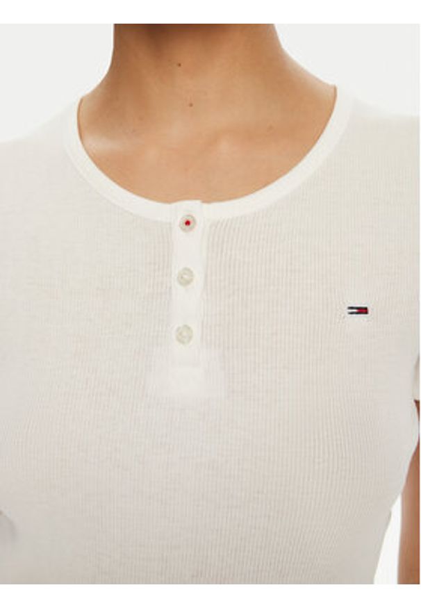 Tommy Jeans T-Shirt DW0DW19502 Biały Slim Fit. Kolor: biały. Materiał: bawełna