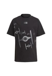 Adidas - Koszulka adidas x Star Wars Z.N.E.. Kolor: czarny. Wzór: motyw z bajki. Sport: joga i pilates
