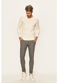 Tailored & Originals - Sweter. Kolor: beżowy. Materiał: dzianina. Wzór: gładki #2