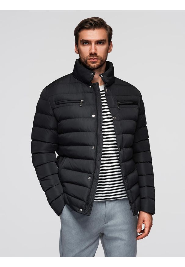 Ombre Clothing - Pikowana kurtka męska ze stójką i zamkami na klatce piersiowej – czarna V1. Okazja: na co dzień. Typ kołnierza: kołnierzyk stójkowy. Kolor: czarny. Materiał: poliester, materiał. Styl: sportowy, casual, elegancki