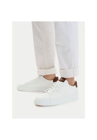 GANT - Sneakersy Gant. Kolor: biały #1