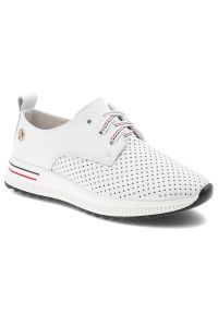 Półbuty damskie Artiker, cholewka ze skóry naturalnej licowej klasyczne wiązanie sportowy fason, białe, 54C1760. Okazja: na co dzień. Zapięcie: sznurówki. Kolor: biały. Materiał: skóra. Szerokość cholewki: normalna. Styl: sportowy, klasyczny #1