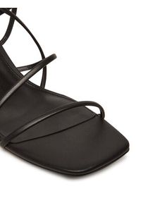 Steve Madden Sandały Remmi SM11003296 Czarny. Kolor: czarny. Materiał: skóra #4