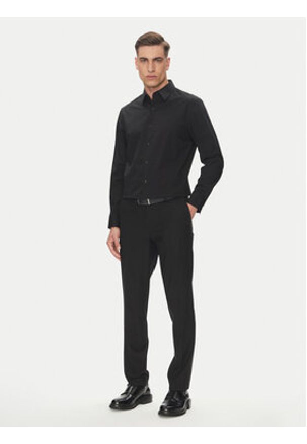 Calvin Klein Koszula LV04LB148G Czarny Slim Fit. Kolor: czarny. Materiał: bawełna