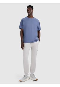 4f - 4F T-shirt oversize gładki męski - granatowy S. Okazja: na co dzień. Kolor: niebieski. Materiał: jersey, bawełna, materiał. Długość rękawa: krótki rękaw. Długość: krótkie. Wzór: gładki. Styl: sportowy, klasyczny, casual #2