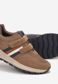 Born2be - Brązowe Buty Sportowe na Rzepy Masania. Okazja: na co dzień. Zapięcie: rzepy. Kolor: brązowy #2